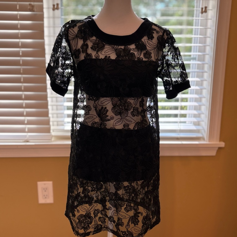 NWOT Lucy in the Sky Black Dress